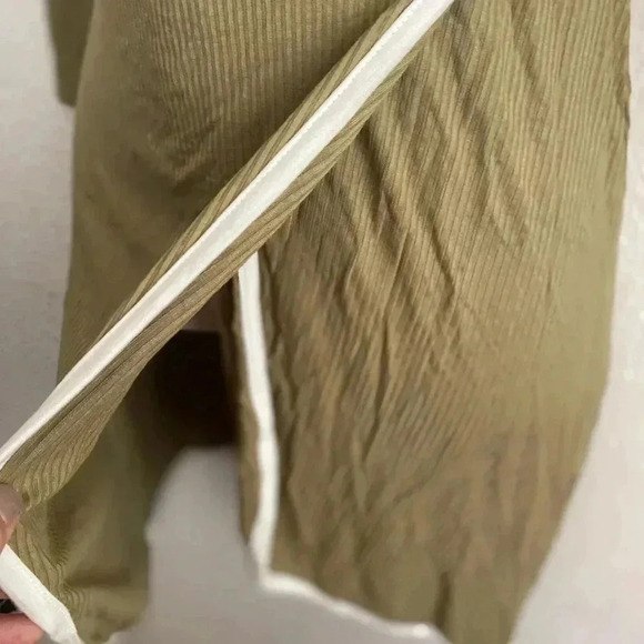 🆕Forever21  Olive& White Color Block Wrap Dress S🆕 - Picture 9 of 11